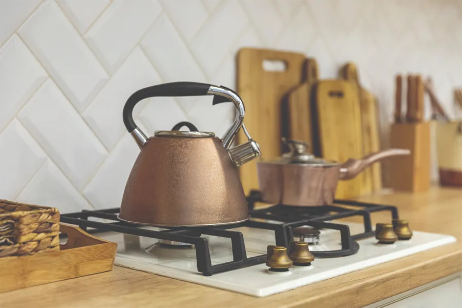 راهنمای انتخاب بهترین اجاق گاز آشپزخانه برای فضاهای کوچک🔥 2 نکات ایمنی هنگام استفاده از اجاق گاز در فضای محدود