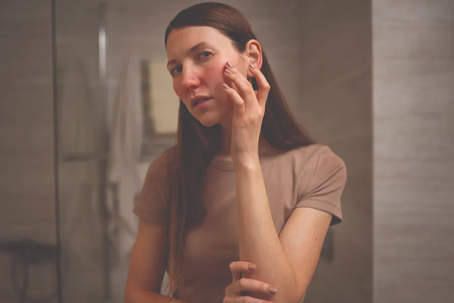 آیا لایه‌برداری زیاد برای پوست مضر است؟