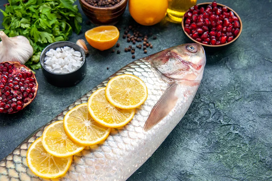 چطور رشد قد کودک را به شکل طبیعی و سالم افزایش دهیم؟🧍♂️⬆️ 1 ویتامین D و تأثیر آن بر رشد استخوانها