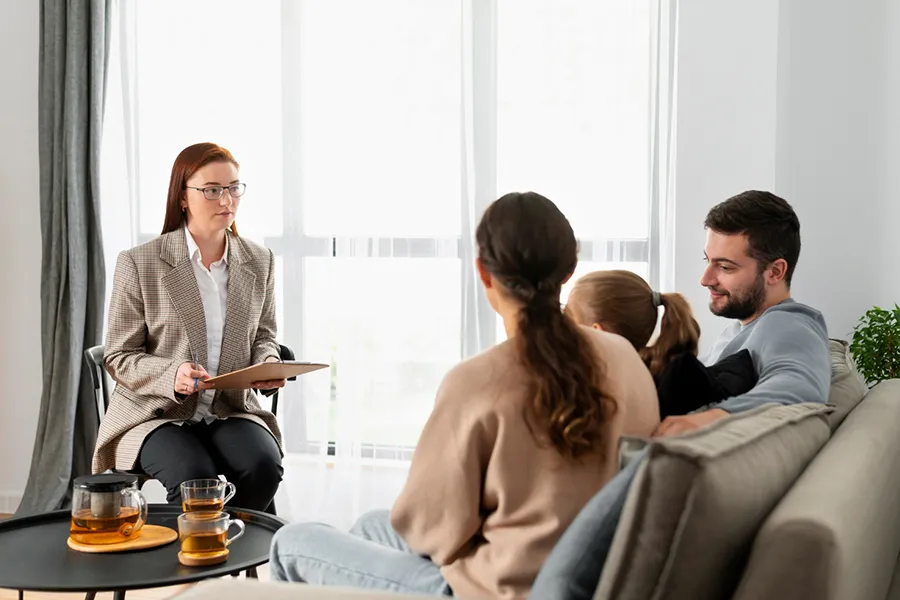 چه زمانی به مشاور مراجعه کنیم؟