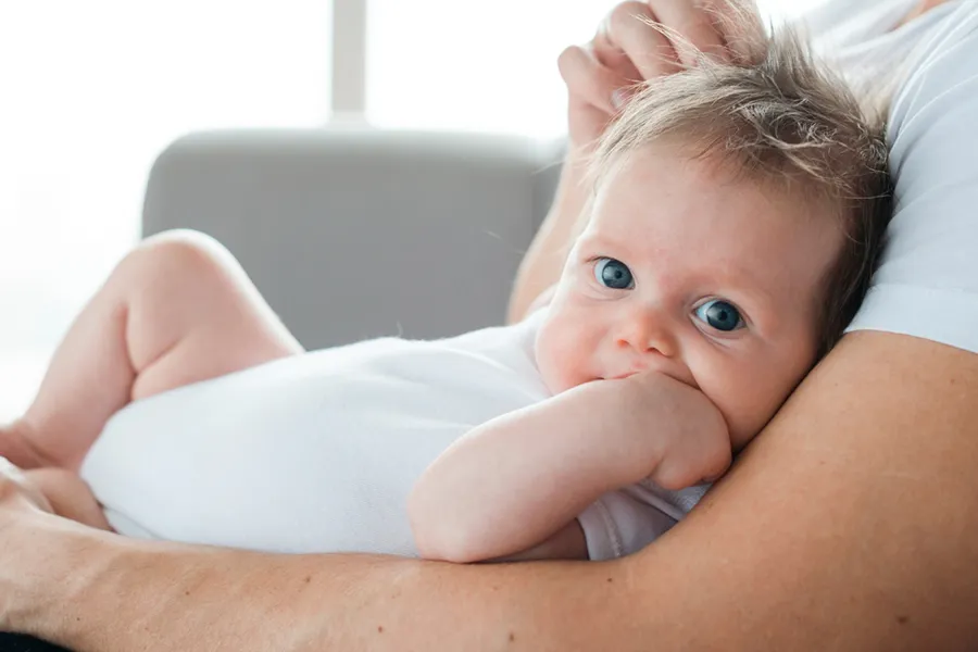 درمان کولیک نوزاد | راهنمای کامل برای آرامش نوزاد و والدین👶 5 چگونه از بازگشت کولیک جلوگیری کنیم؟