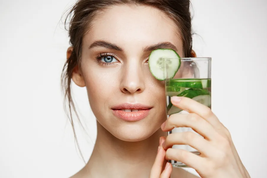 بهترین روشهای پاکسازی خانگی پوست با مواد طبیعی و ساده✨ 3 تغذیه و قفل کردن رطوبت پوست