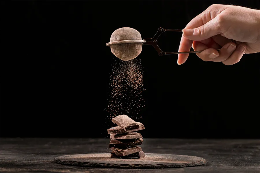 چرا شکلات دوست داریم؟🍫سفری از طعم تا احساس 4 شکلات و خلاقیت