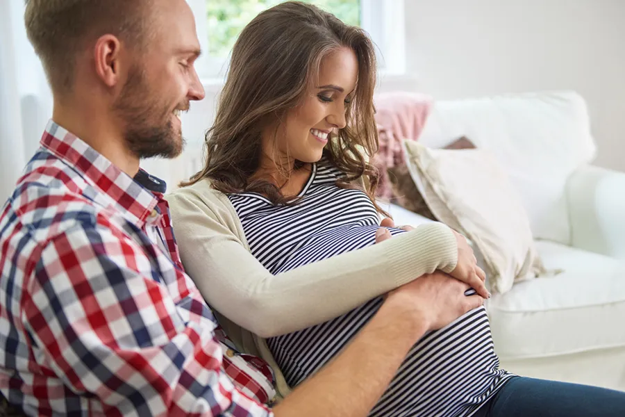 چرا مادران به دیابت بارداری مبتلا می شوند و چطور پیشگیری کنیم؟🤰 5 نقش حمایت خانواده و محیط اجتماعی